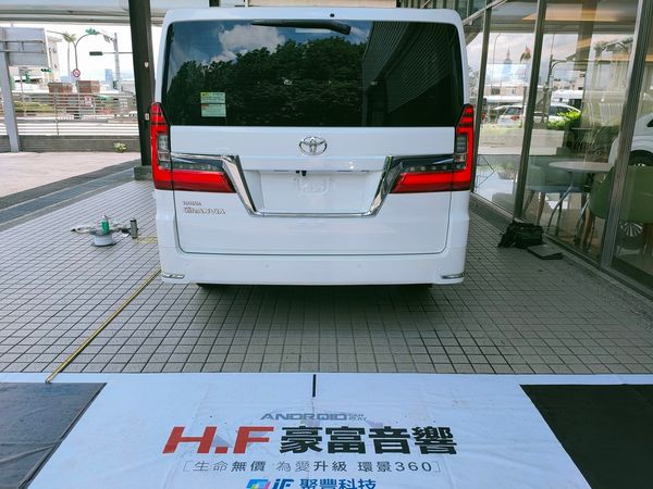TOYOTA GRANVIA